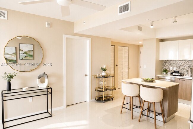 Foto del edificio - 5300 NW 85th Ave