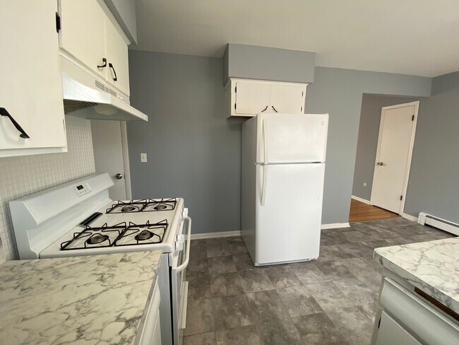 Building Photo - 3826 N Harlem Ave