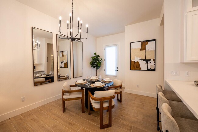 Foto del edificio - 3229 E Grimes St