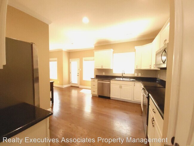 Building Photo - 4 br, 2.5 bath House - 1013 Letsinger Cove...