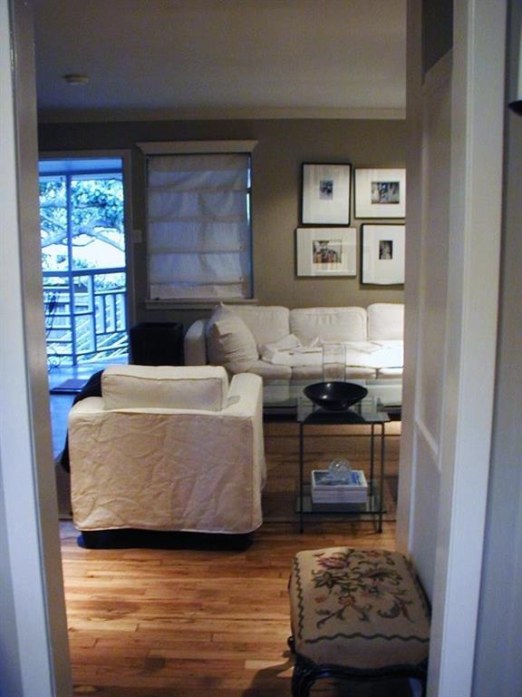 Foto del edificio - 4719 Oakshire Dr