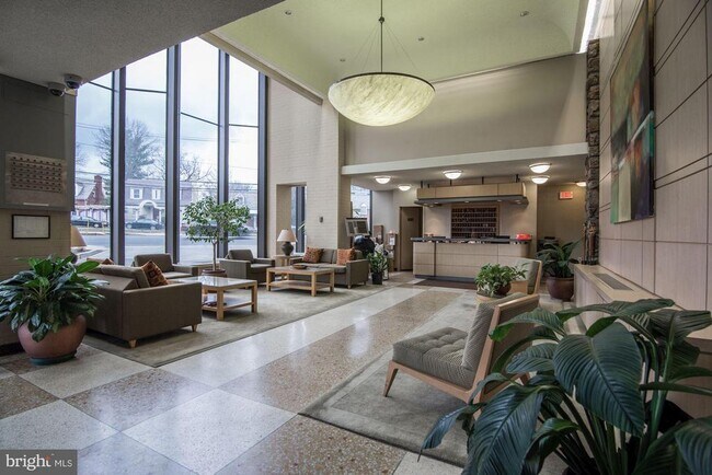 Foto del edificio - 4242 East-West Hwy