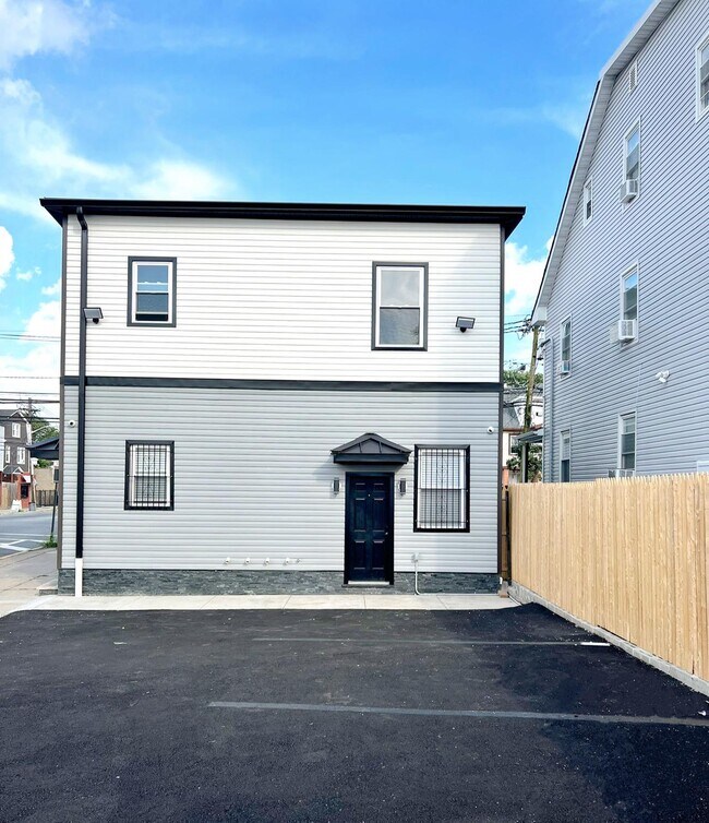 Foto del edificio - 331 Myrtle Ave