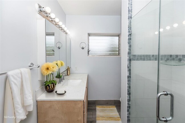 Foto del edificio - 4726 Abaca St