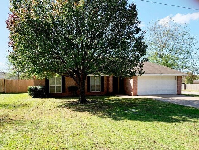 Foto del edificio - Beautiful 3 Bedroom, 2 Bath Home in Flint!