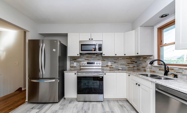 Building Photo - 3435 Cornhusker Dr