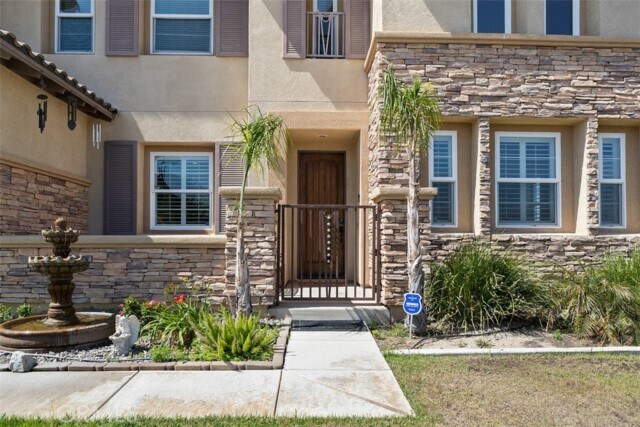 Building Photo - 15955 Skyridge Dr
