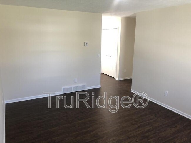 Foto del edificio - 978 W Liberty St