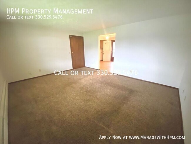 Foto del edificio - 3348 Mollane St NW