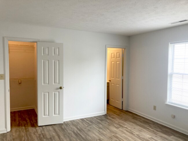 Foto del edificio - 5031 Seerley Creek Rd