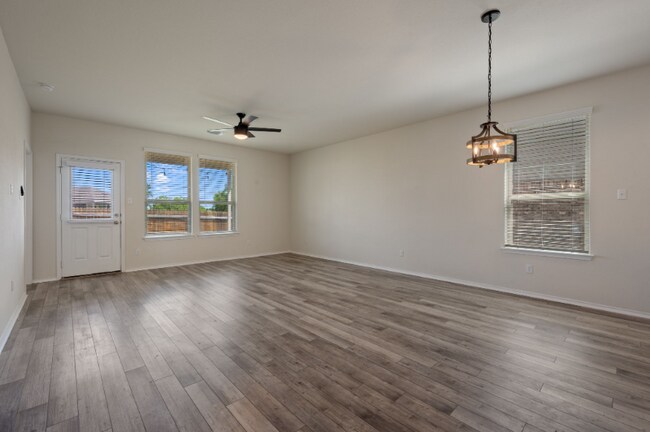 Building Photo - 241 Pivot Dr