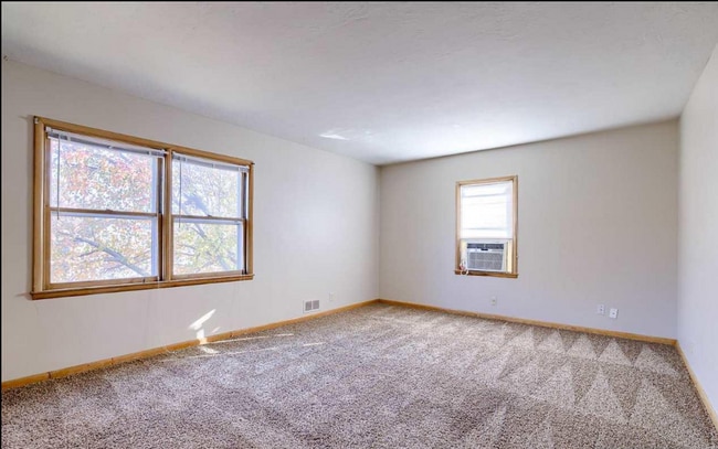 living room - 2415 S 14th St