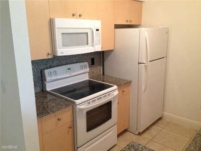 Foto del edificio - 1 br, 1 bath Condo - 2564 Centergate Dr