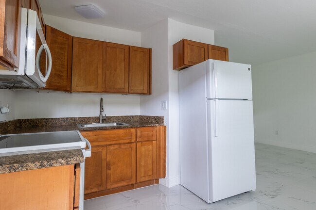 Foto del edificio - 979 SW 10th St