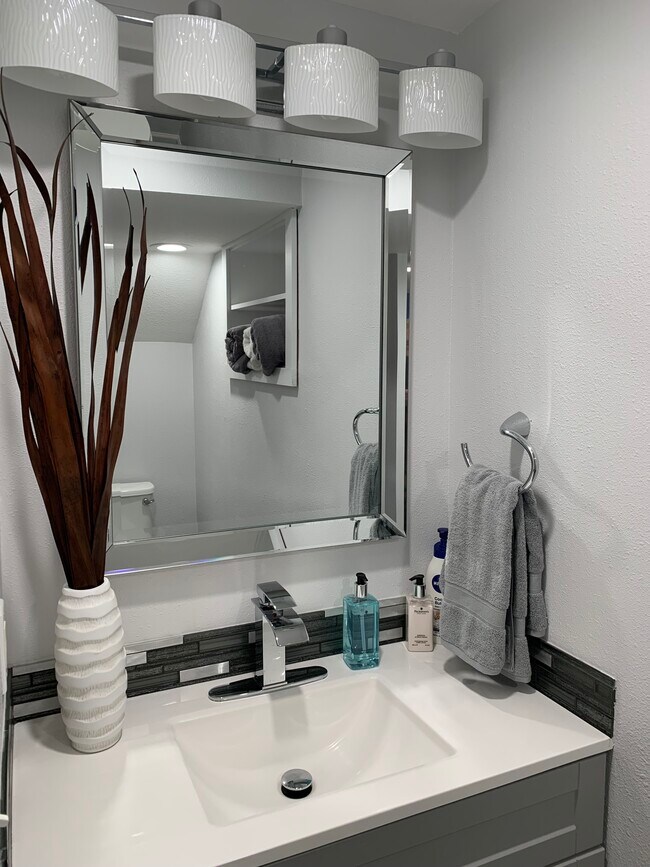 Foto del edificio - 7228 SE Wilshire Ct