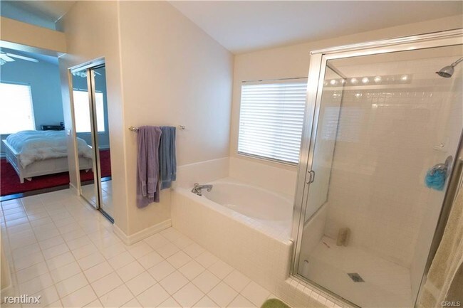 Building Photo - 4 br, 3 bath House - 2 Castletree