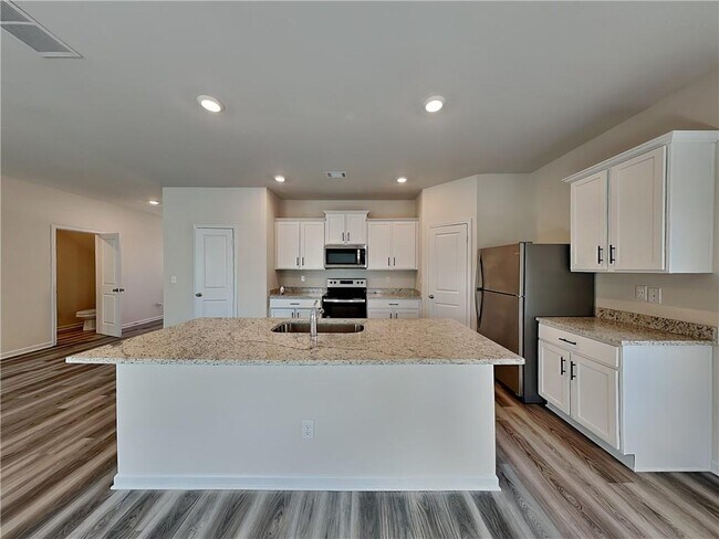 Building Photo - 257 Limestone Cir