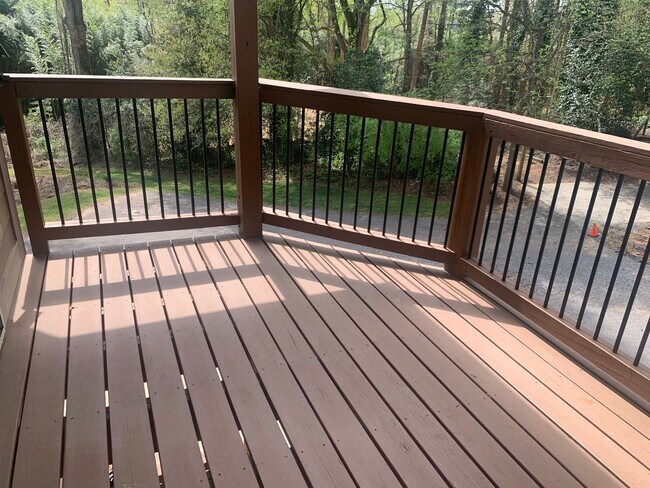 Patio delantero - 350 Mohawk Dr