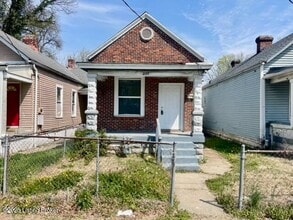 Building Photo - 2127 Wilson Ave