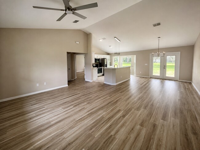 Foto del edificio - 7335 SE 26th Dr