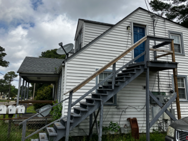 Building Photo - 2750 Sewells Point Rd