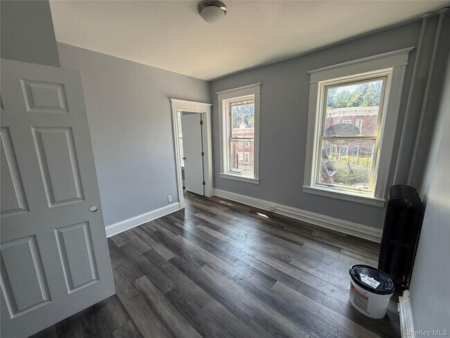 Building Photo - 46 Benkard Ave