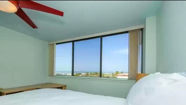 Foto del edificio - 1055 Beach Rd