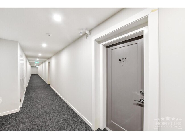 Photo du bâtiment - 14778-14106 106 Ave