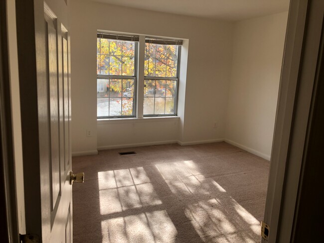 Building Photo - 18032 Olde Port Ln