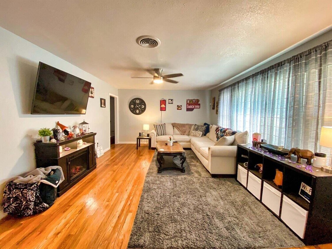 Foto del edificio - 3820 32nd St