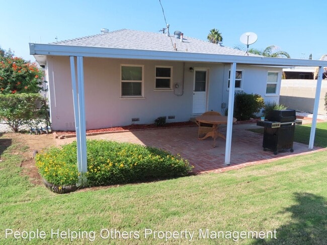 Building Photo - 3 br, 1.5 bath House - 6561 Carthage Street