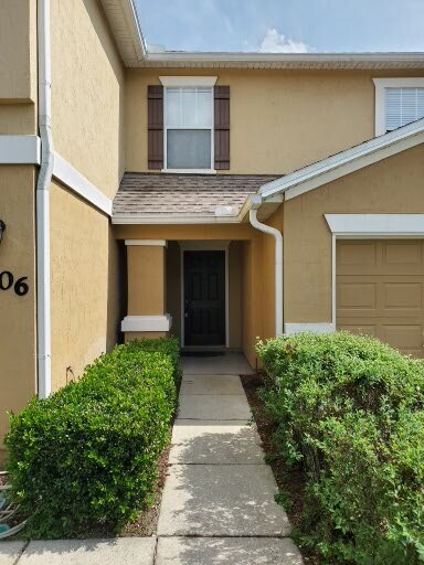 Entrada principal - 5906 Brice Ct