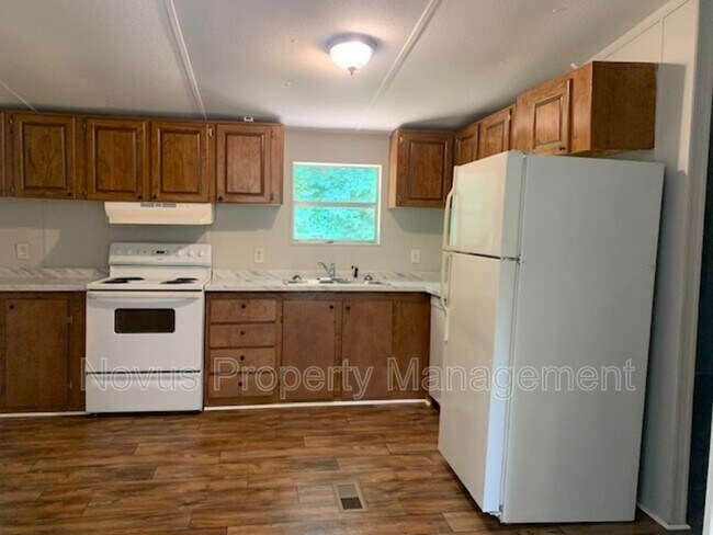 Foto del edificio - 221 Oakleigh Dr
