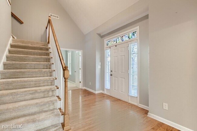 Foto del edificio - 4 br, 3.5 bath House - 85 Rock Mill Trail