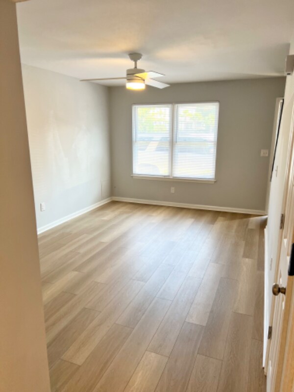 Building Photo - 921 Nabors Dr