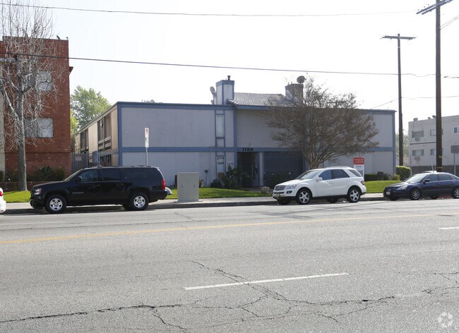 Building Photo - 7100 Woodman Ave