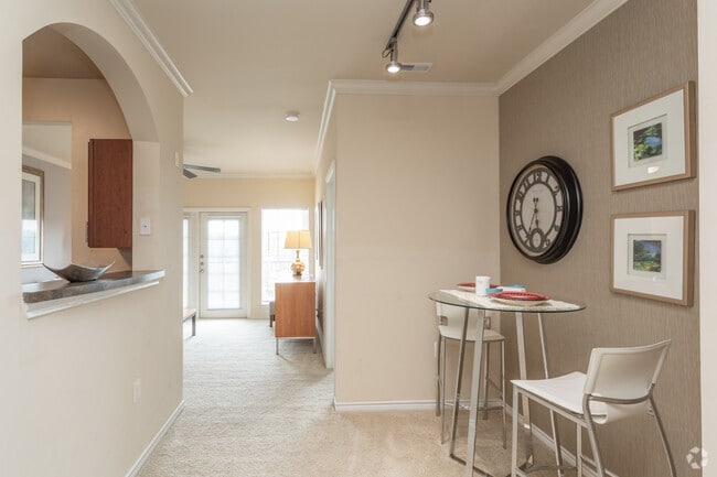 1BR, 1BA - 746 SF - Atwell 1 - TGM Moorefield