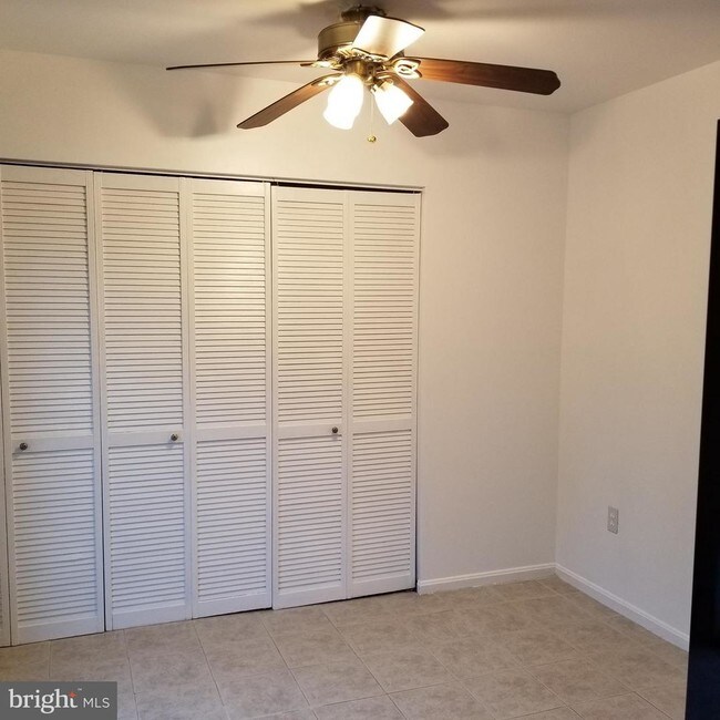 Building Photo - 10401 Storch Dr