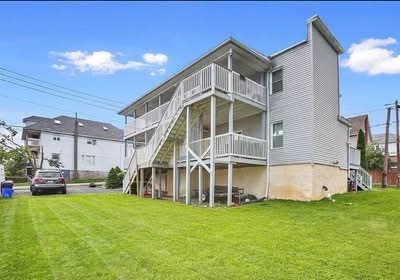 Building Photo - 1202 W Elm St