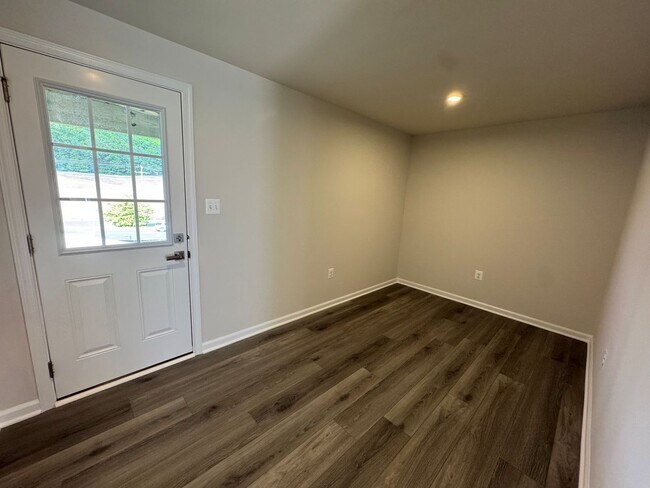 Foto del edificio - BRAND NEW HOME!