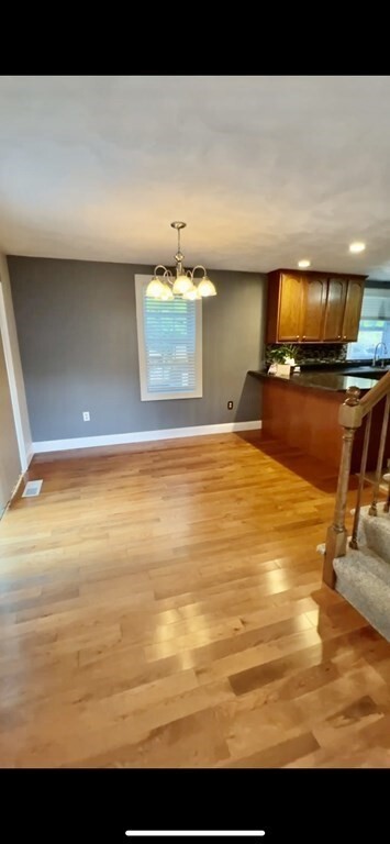Building Photo - 201 Pondview Pl