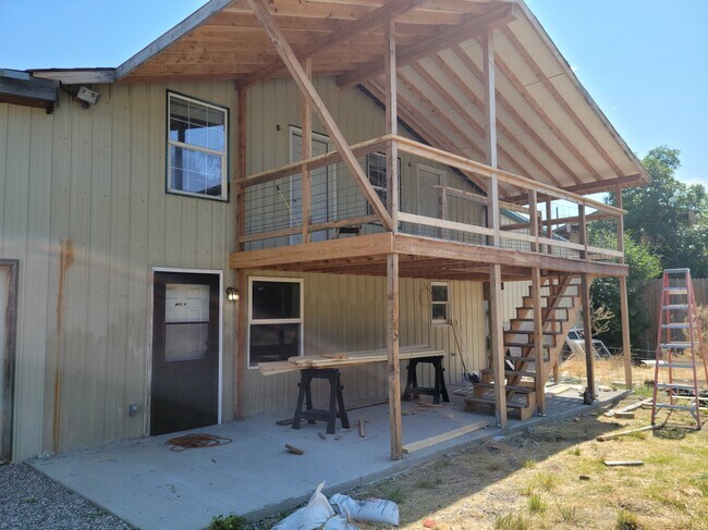 Building Photo - 60 Frank Rd