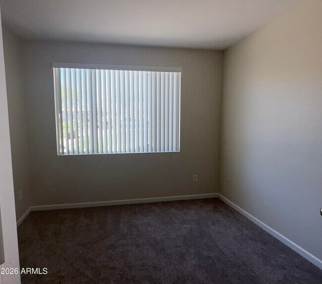 Building Photo - 16013 S Desert Foothills Pkwy