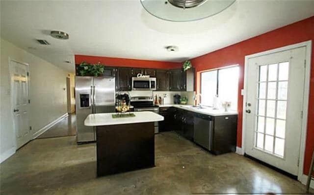 Foto del edificio - 3914 Fletcher Dr