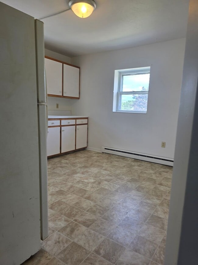 Building Photo - 150 McCauley Ave