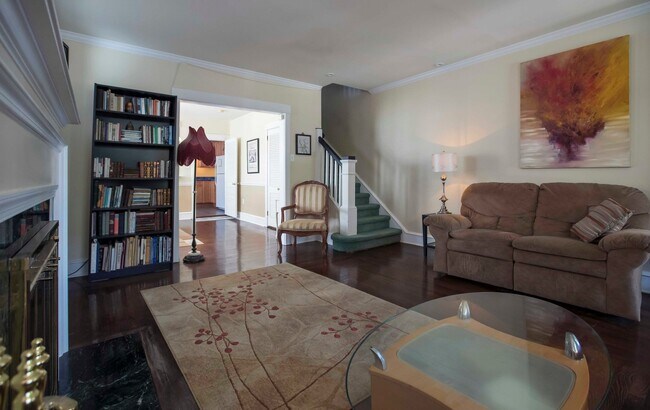 Foto del edificio - 3-Bedroom Twin Home in Roxborough/Manayunk...
