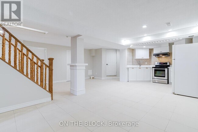 Photo du bâtiment - 409 Silverthorne Crescent