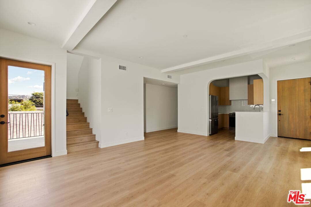 Foto principal - 2671 Benedict St