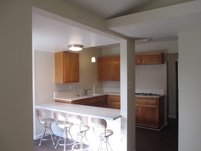 Foto del edificio - North East Corner Lot Home