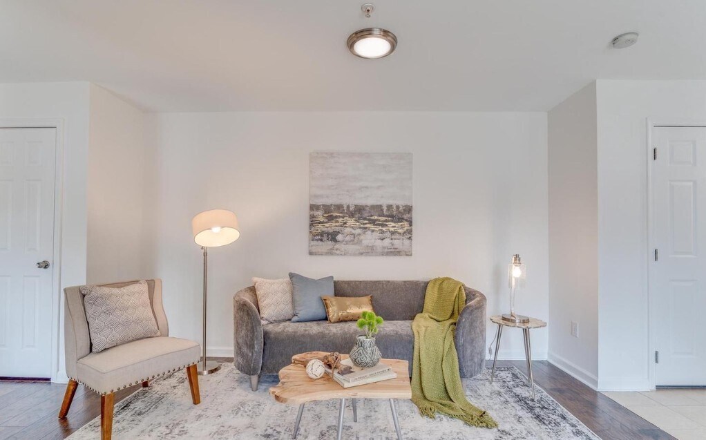Foto principal - 1386 Bryant St NE